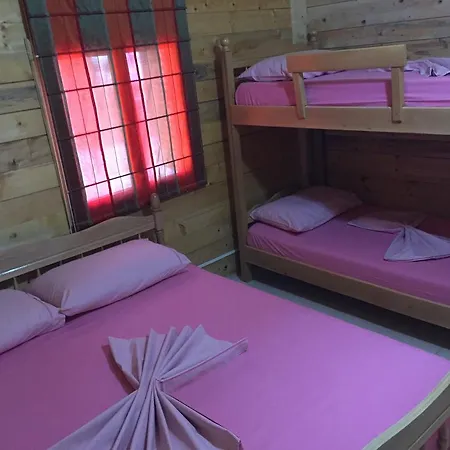 Shtepia E Pishes Holiday home *