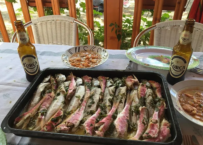 Shtepia E Pishes Дом отдыха