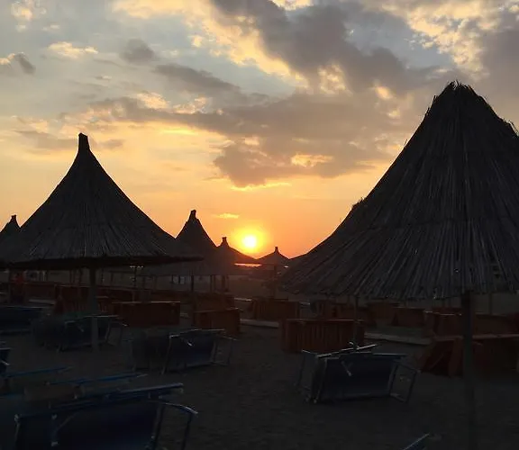 Дом отдыха Shtepia E Pishes Велипойе